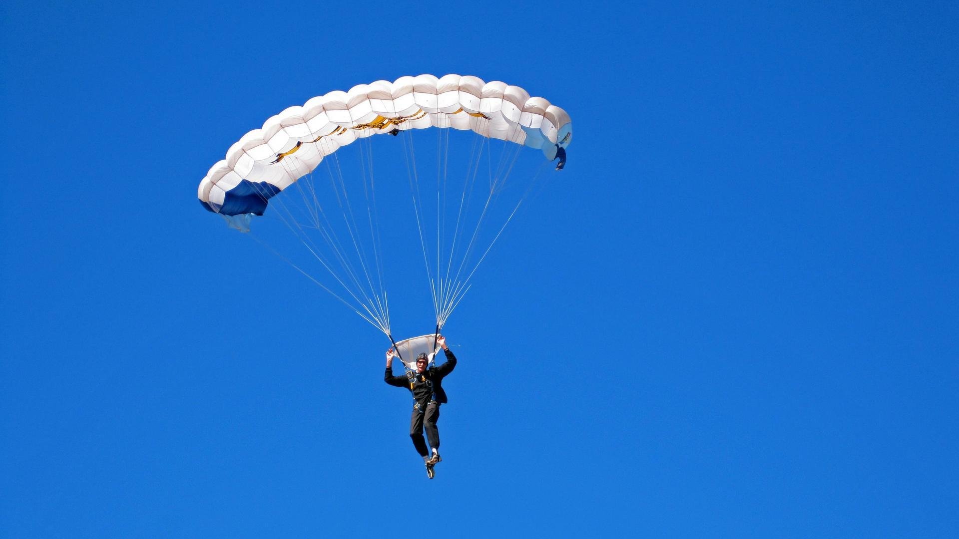 《国际合作：多国电竞联盟携手共赢》，国际电竞项目有哪些